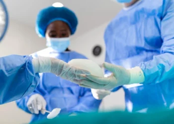 İran'da meme büyütme fiyatı